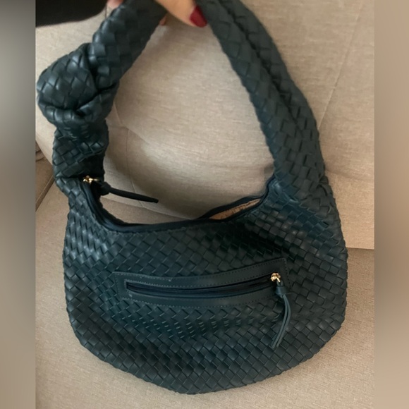 SONDRA ROBERTS Squared Woven Vegan Hobo 13" x 9" x 1” - Picture 3 of 4